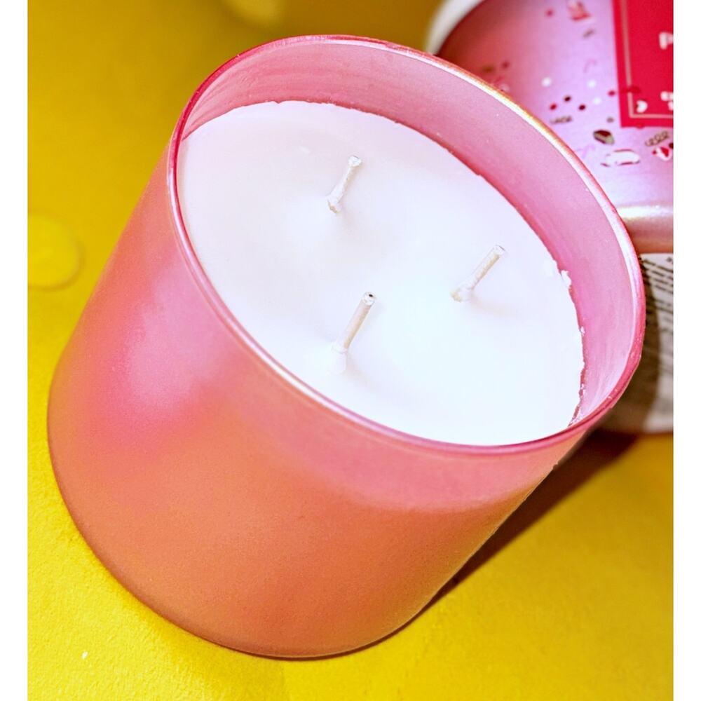 Set of 2 Bath & Body Works Peppermint Bark Truffle Milk Bar 3-Wick Candle 14.5oz - Picture 7 of 7